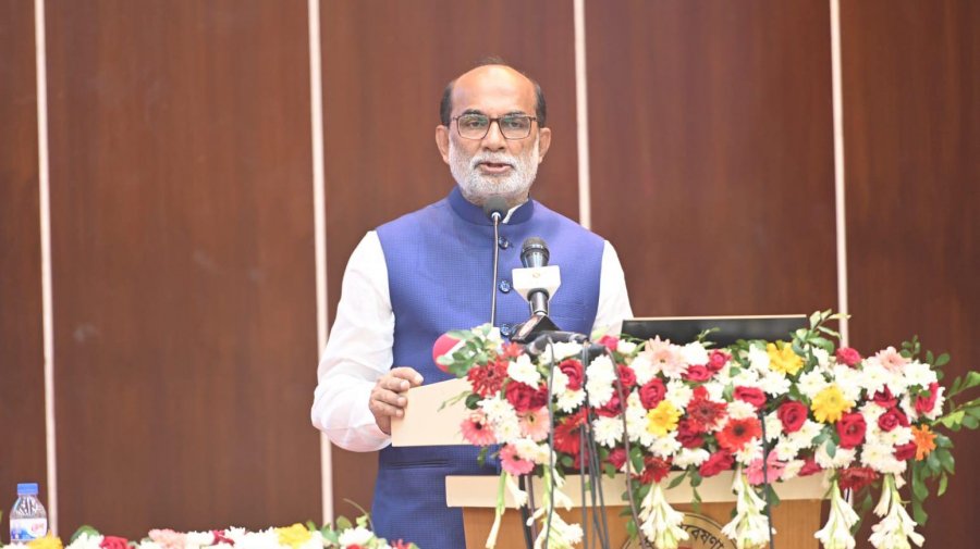 অ্যান্টিবায়োটিকের অপব্যবহার বন্ধে কঠোর অবস্থানে সরকার: প্রাণিসম্পদ মন্ত্রী
