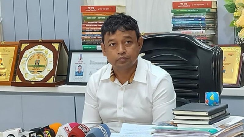 বাসে আগুন দিয়ে ভিডিও পাঠাতো দলীয় হাই কমান্ডে : ডিবি প্রধান 