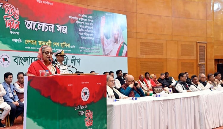 আগুন সন্ত্রাসী ও হত্যাকারীদের প্রতিহত করার আহ্বান প্রধানমন্ত্রীর 