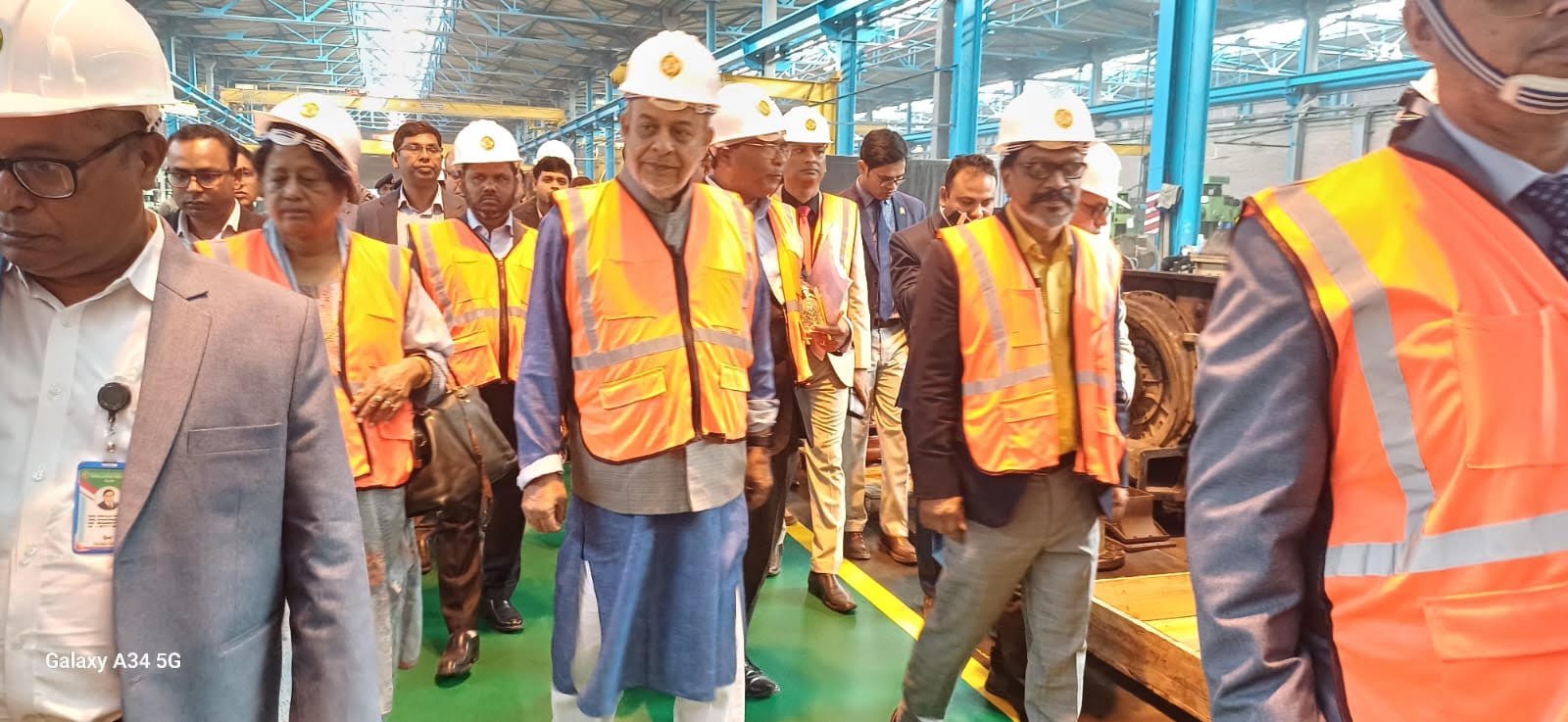 রেলওয়ে কারখানায় উৎপাদন বাড়াতে সংশ্লিষ্টদের মানসিকতার পরিবর্তন দরকার : রেলপথ মন্ত্রী  