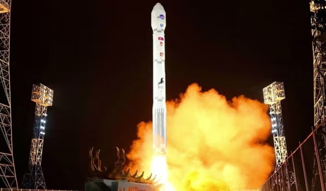 উ.কোরিয়ার স্যাটেলাইট উৎক্ষেপণের ব্যর্থ প্রচেষ্টার নিন্দায় সিউল