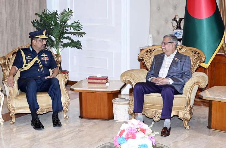 রাষ্ট্রপতির সাথে বিমান বাহিনী প্রধানের বিদায়ী সাক্ষাৎ