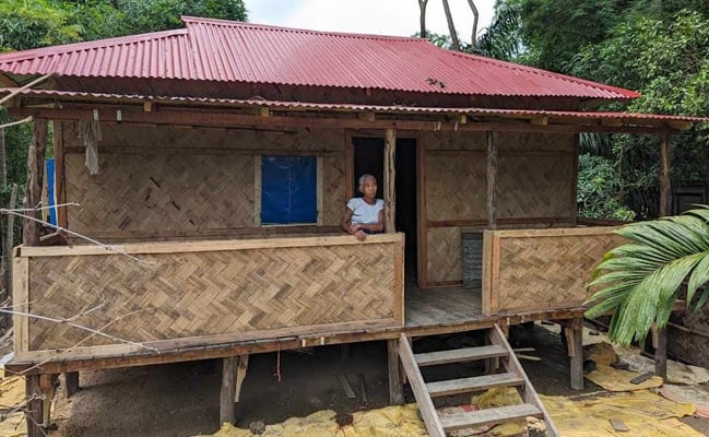 রাঙ্গামাটিতে ৪০টি মাচাং ঘরসহ ৬৮০ ভূমি ও গৃহহীন পরিবারকে ঘর হস্তান্তর