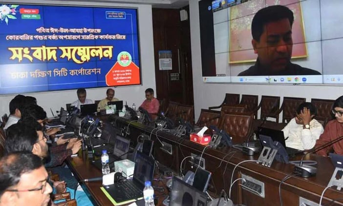 কোরবানির পশুর বর্জ্য অপসারণের কর্মযজ্ঞকে সেবায় রূপান্তরিত করেছি : মেয়র তাপস