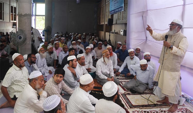 দুর্নীতির প্রাতিষ্ঠানিক রূপ : ঘুষ না দিলে ফাইল নড়ে না : ধর্ম উপদেষ্টা